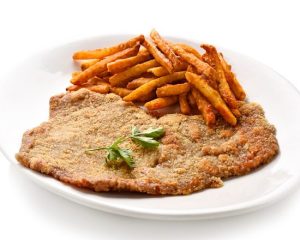 Milanesa de res con papas
